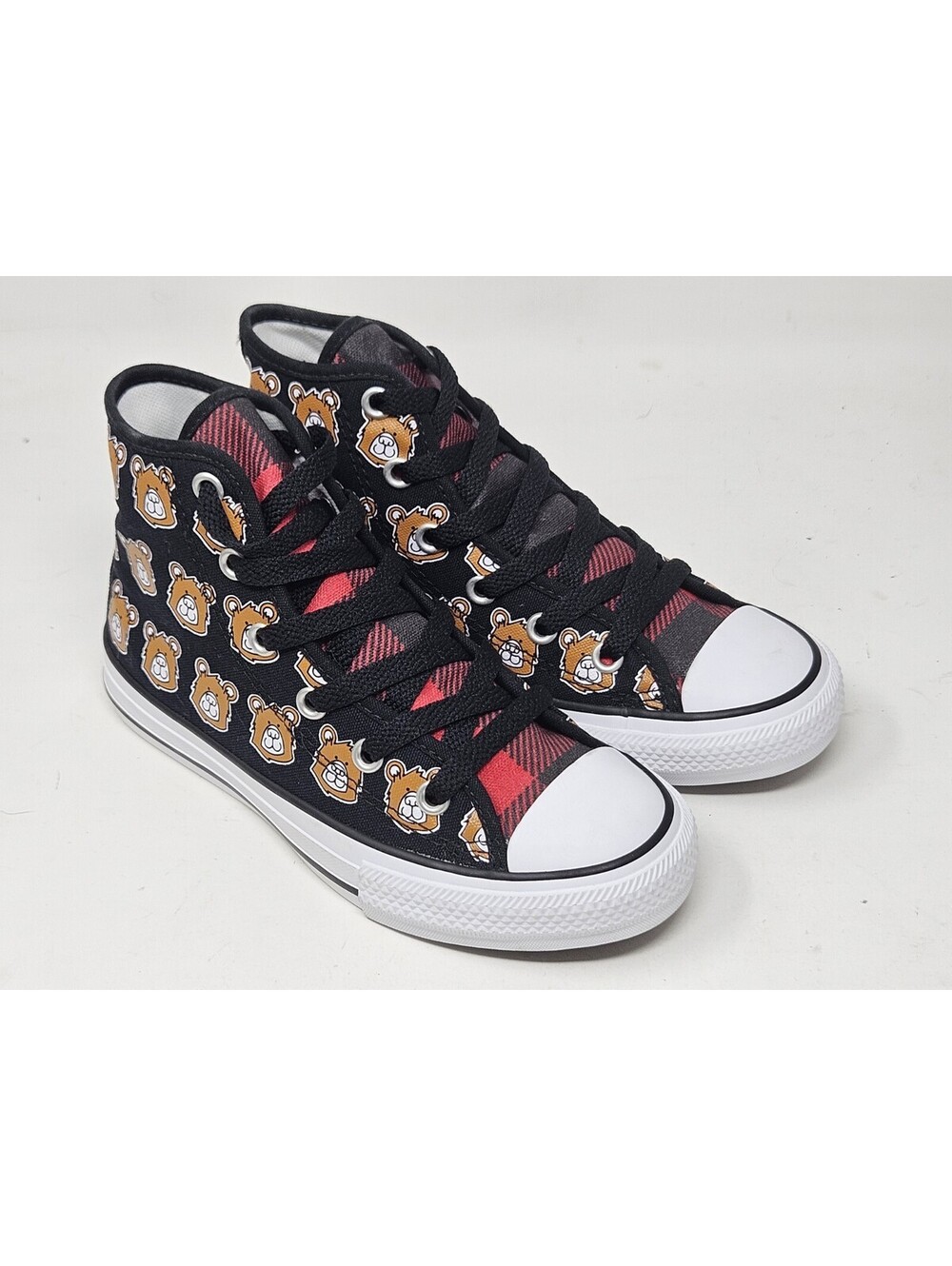 Converse Youth Size 13 Chuck Taylor All Star Bear Head Print Black Flannel
